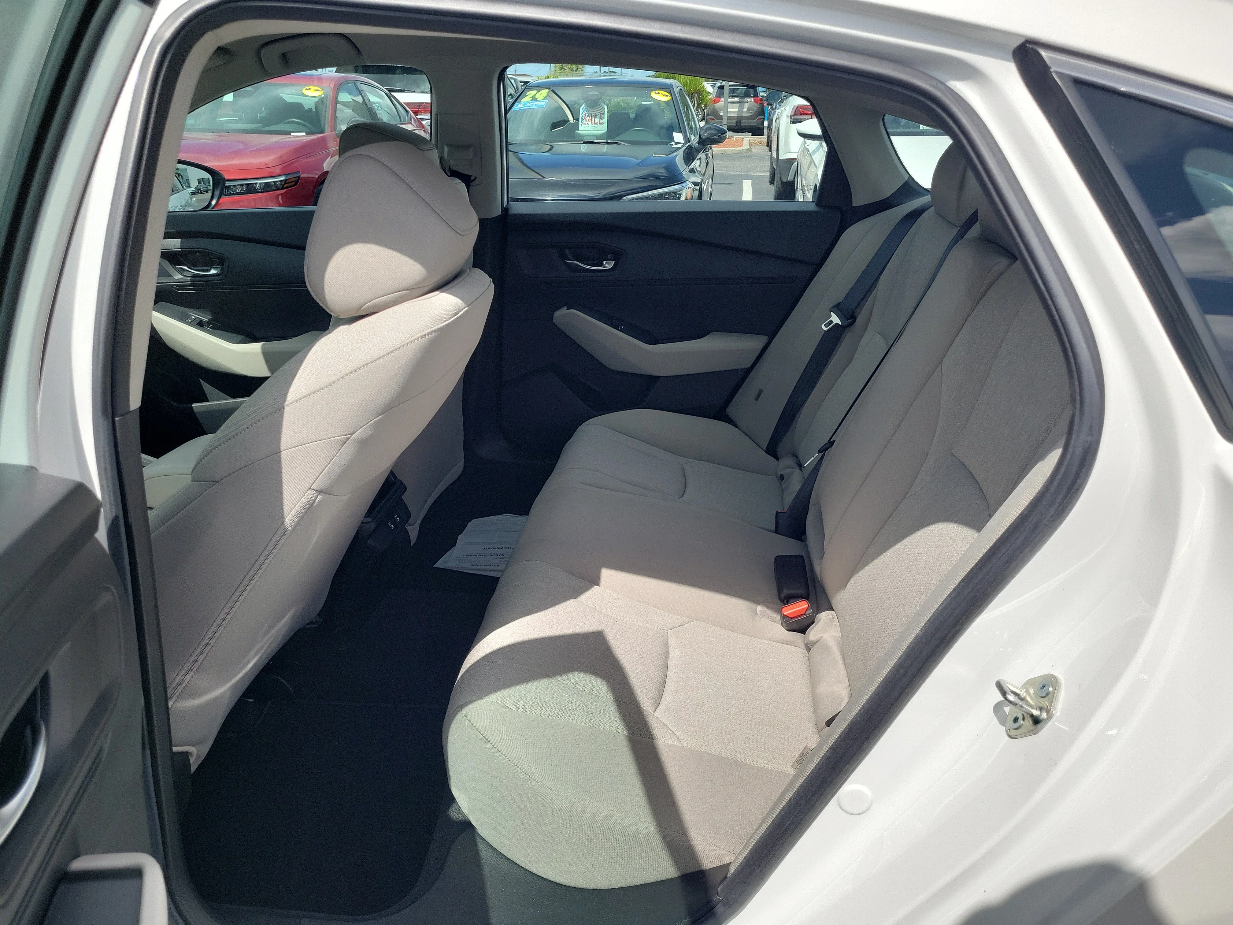 Certified Used 2025 Platinum White Pearl Honda LX image 12