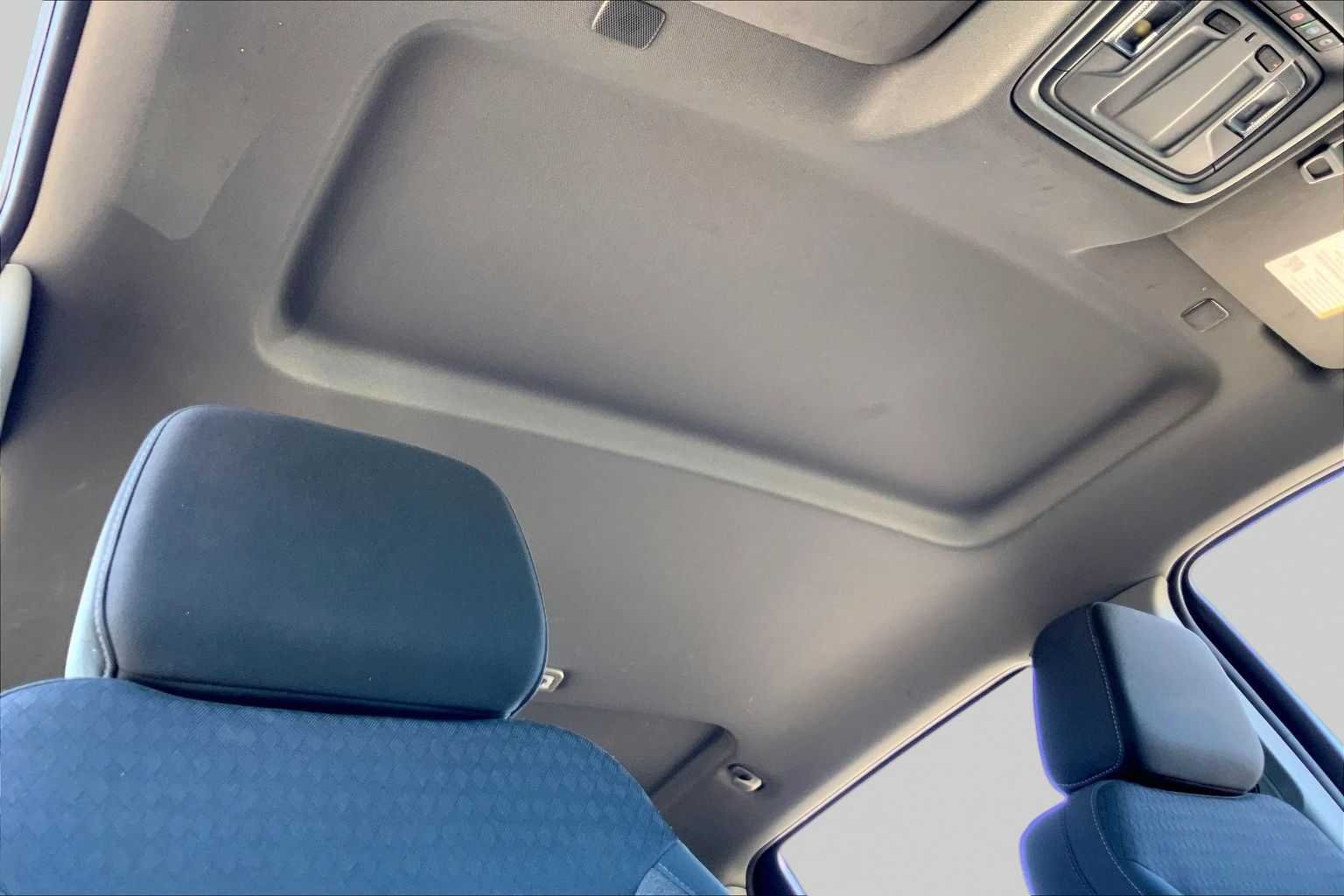 Used 2023 Summit White Chevrolet LT image 14