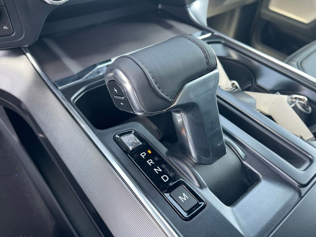 New 2026 Avalanche Ford Platinum image 15