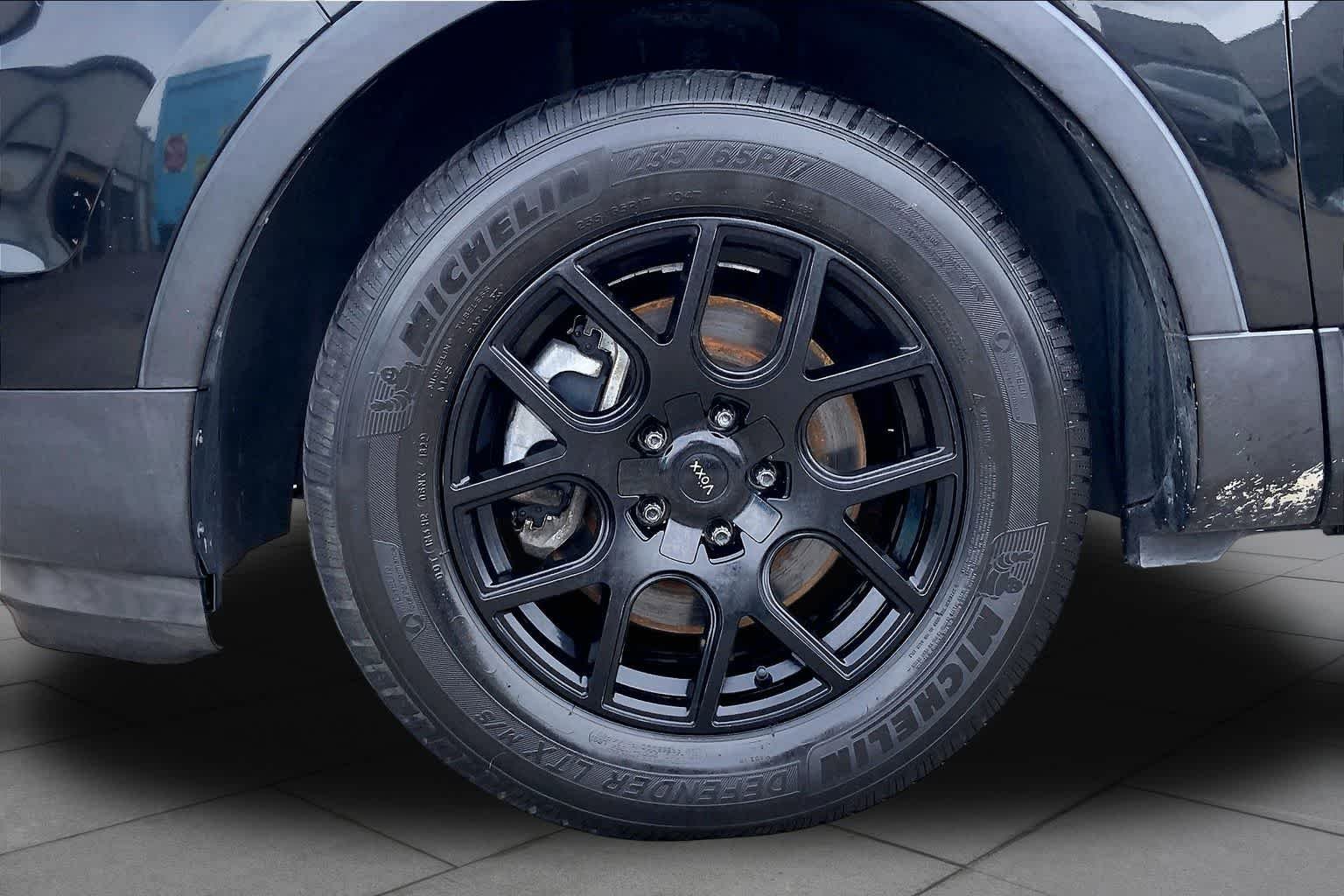 Used 2014 Tuxedo Black Metallic Ford Base image 11