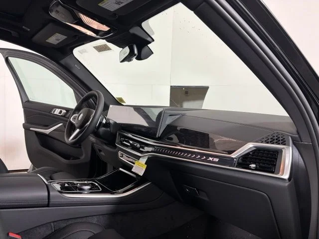 New 2026 Dk. BMW xDrive40i image 17