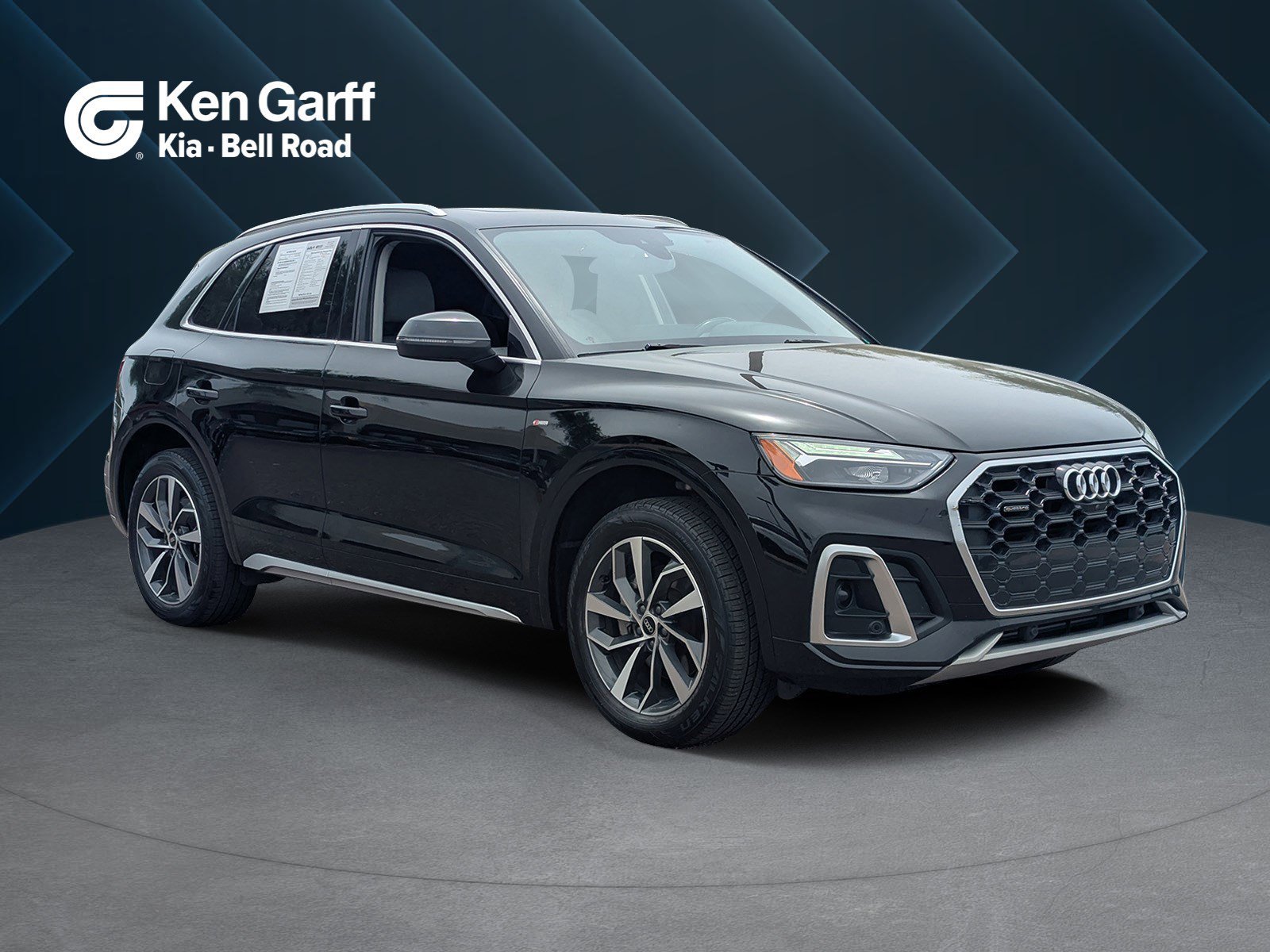 2022 Audi Q5 45 Premium Plus's photo