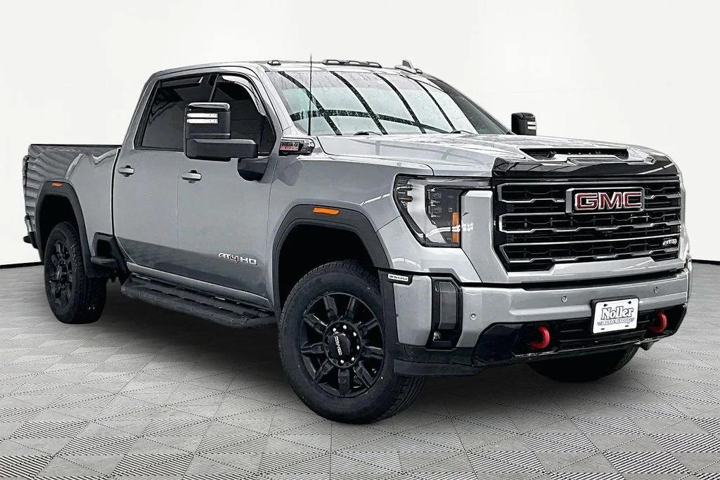Used 2024 Sterling Metallic GMC AT4 image 12