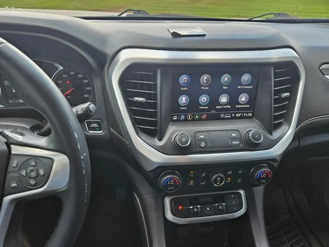 Used 2023 White GMC SLT image 17
