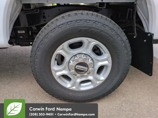 New 2026 Oxford White Ford XLT image 31