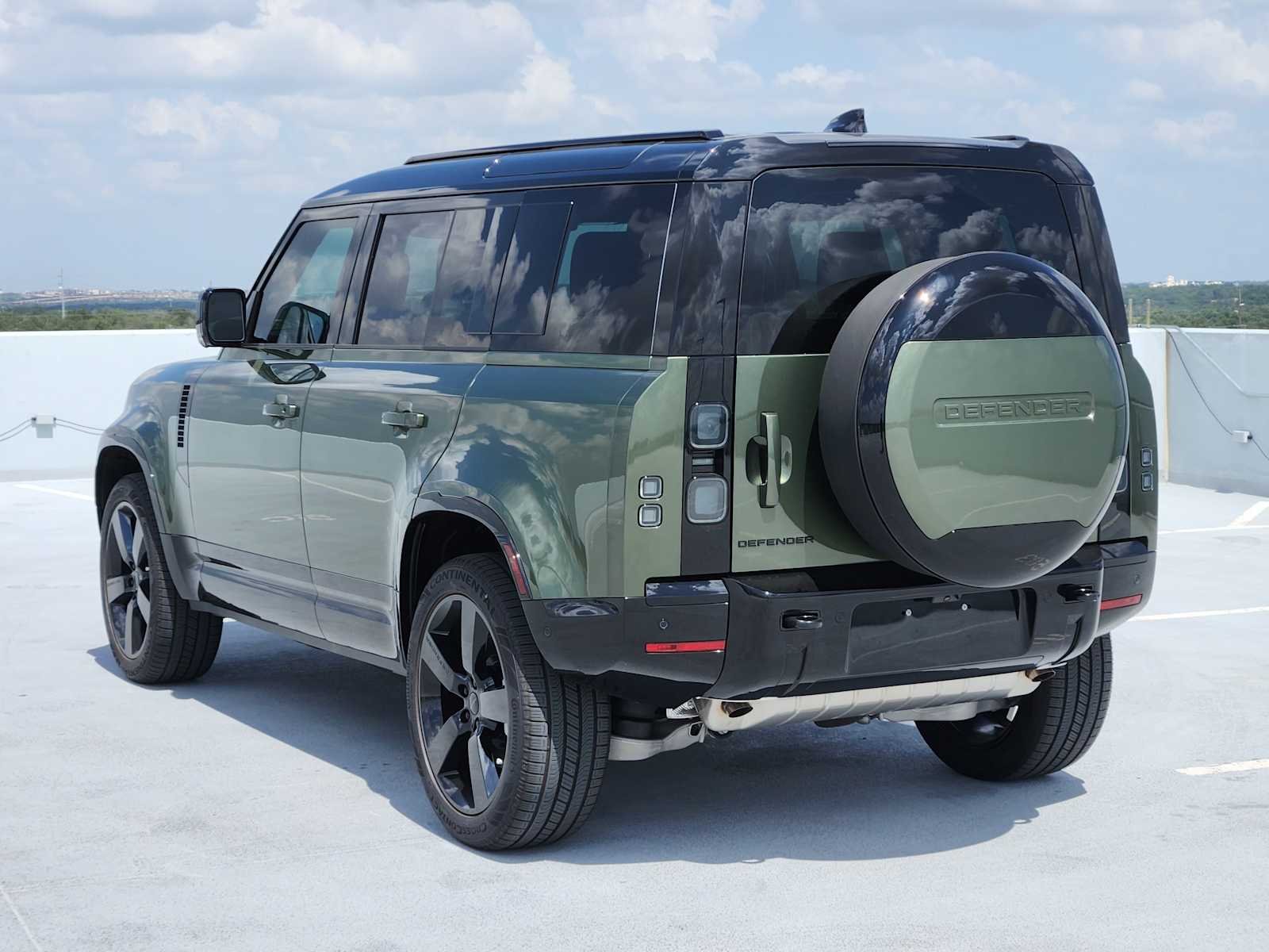 New 2026 Woolstone Green LAND ROVER X-Dynamic SE image 7