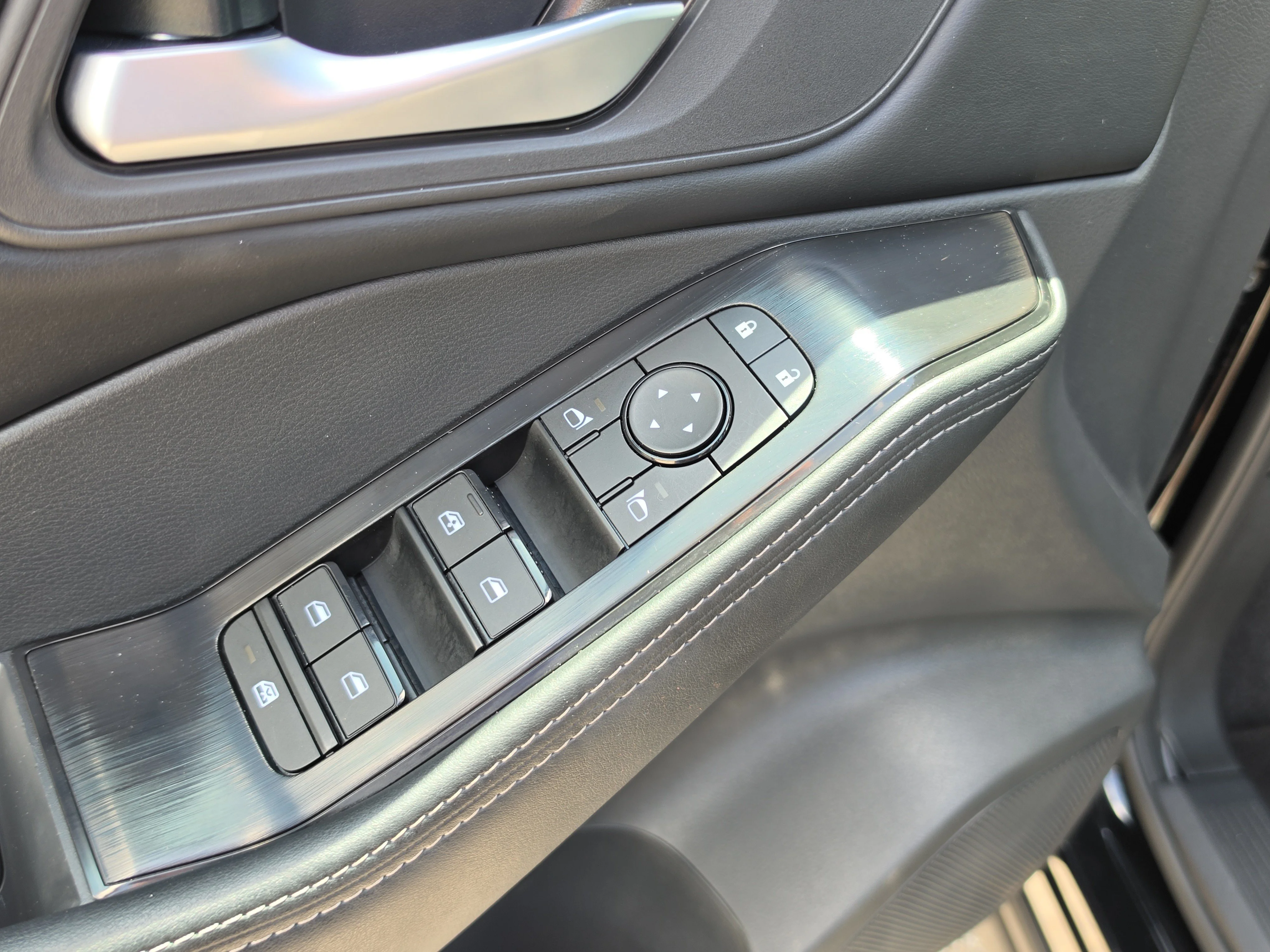 Certified Used 2026 Super Black Nissan SV image 20