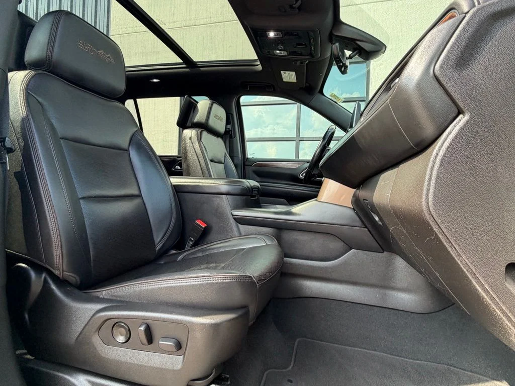 Used 2021 Beige Chevrolet High Country image 21