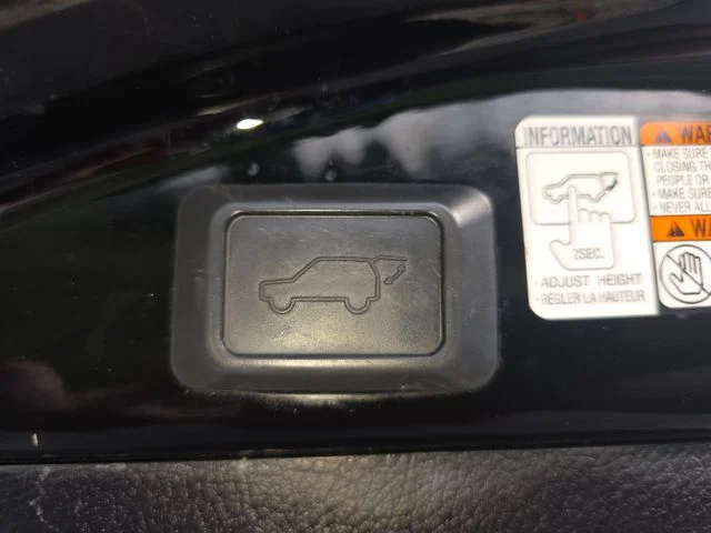Used 2018 Black Toyota XLE image 14