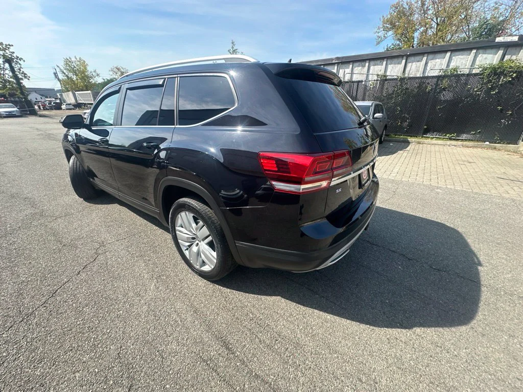Used 2019 Black Volkswagen 3.6L V6 SE image 4