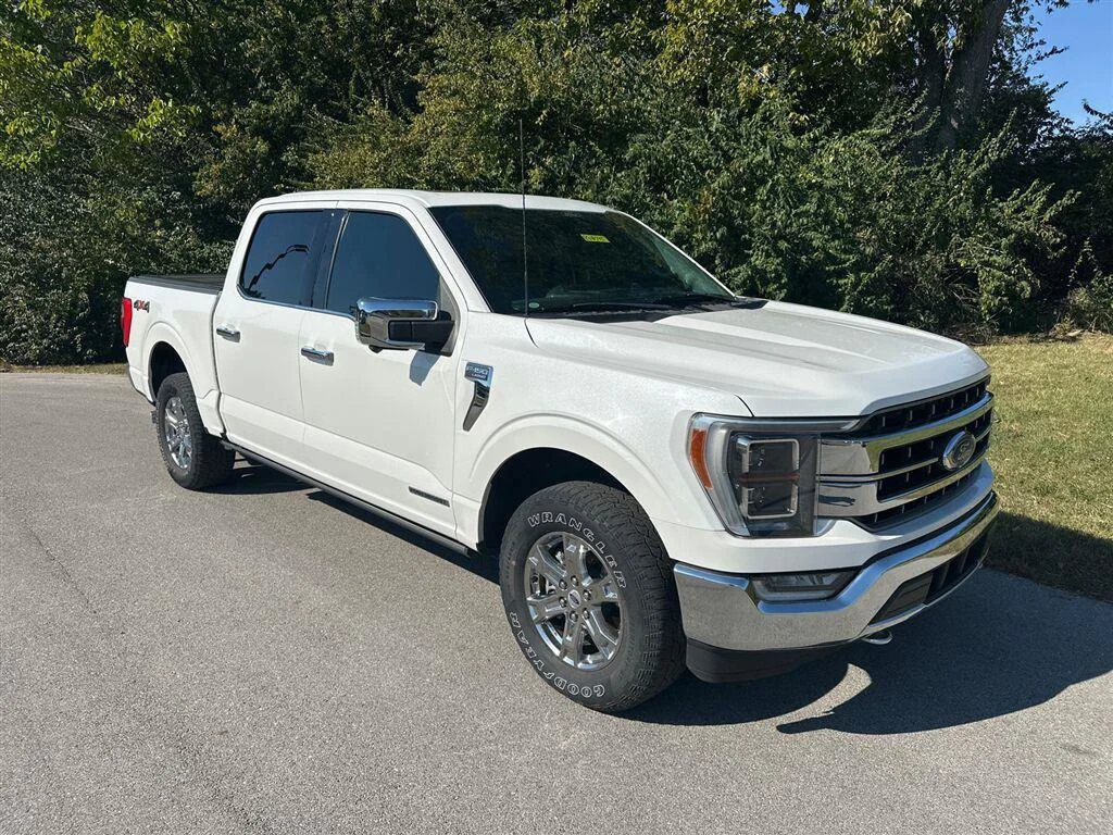 Used 2021 White Ford Lariat image 1