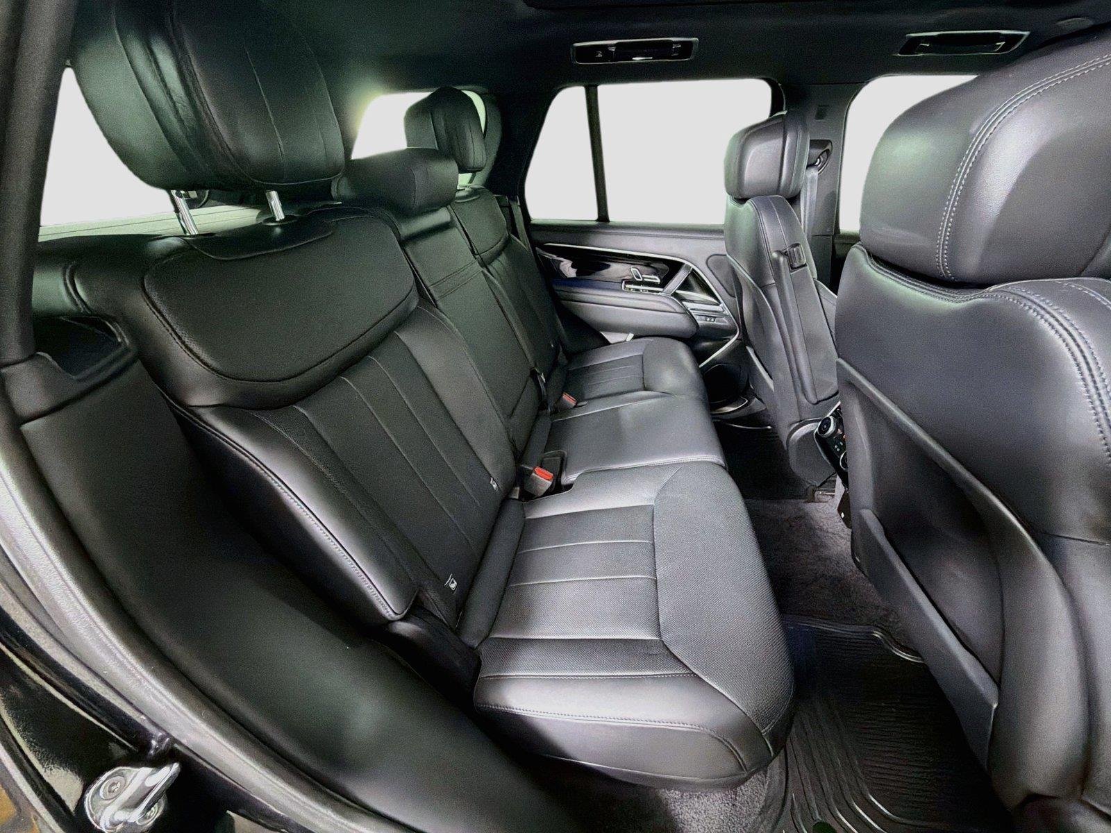 Certified Used 2024 Santorini Black Land Rover SE image 29