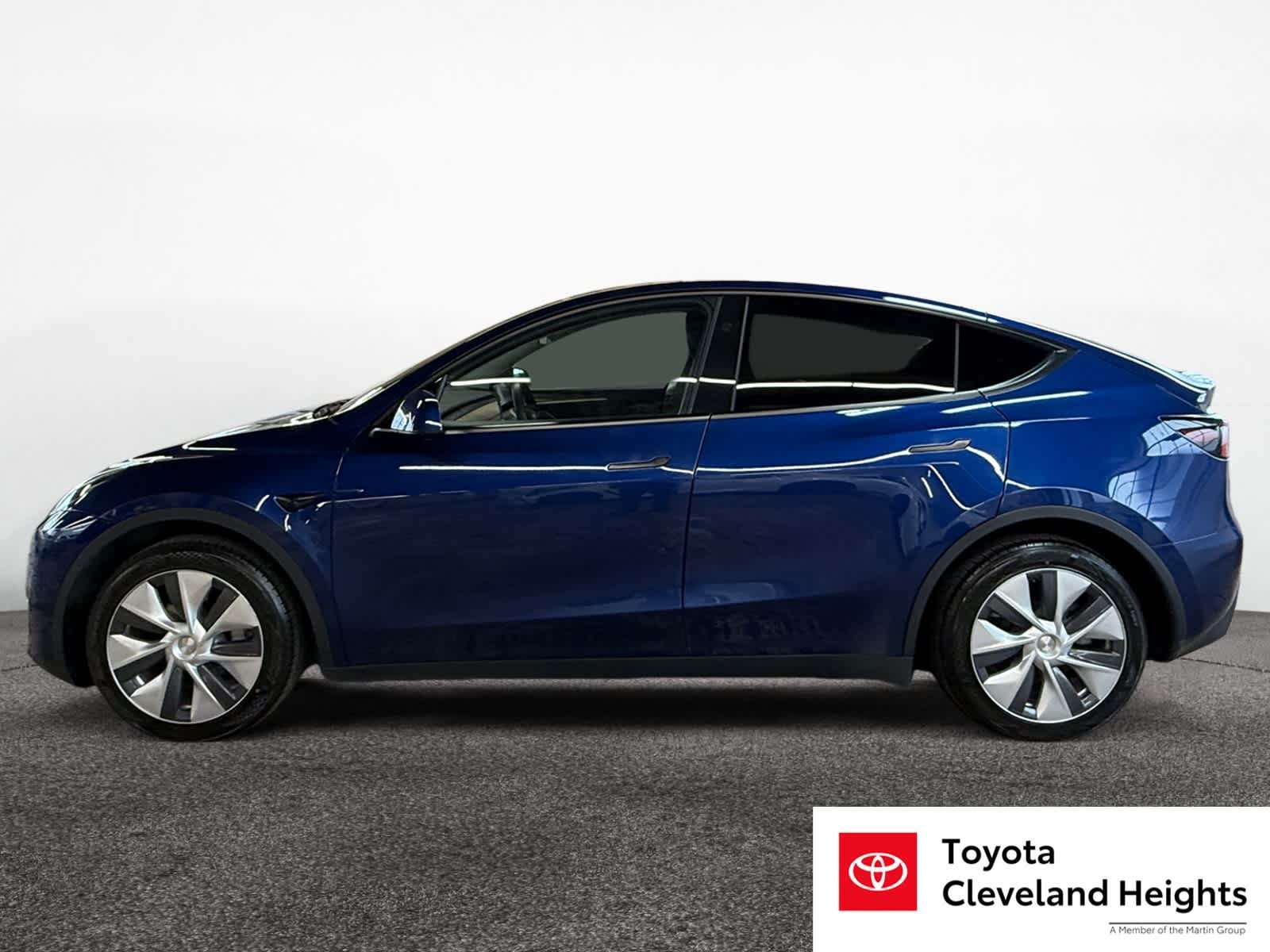 Used 2023 Tesla Model Y Long Range with VIN 7SAYGDEE0PA203721 for sale in Cleveland Heights, OH