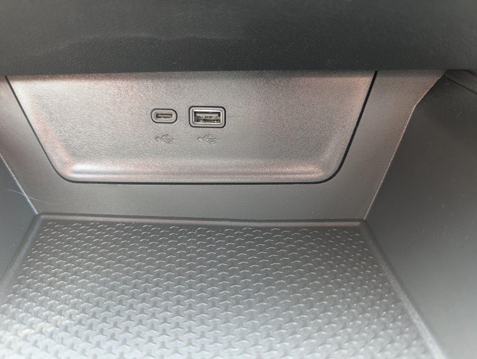 New 2026 Summit White Chevrolet LT image 21