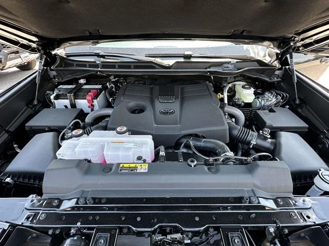 New 2026 Midnight Black Metallic Toyota  Platinum image 13