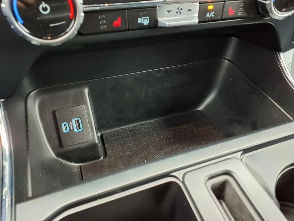 Used 2023 Gray Ford XLT image 11