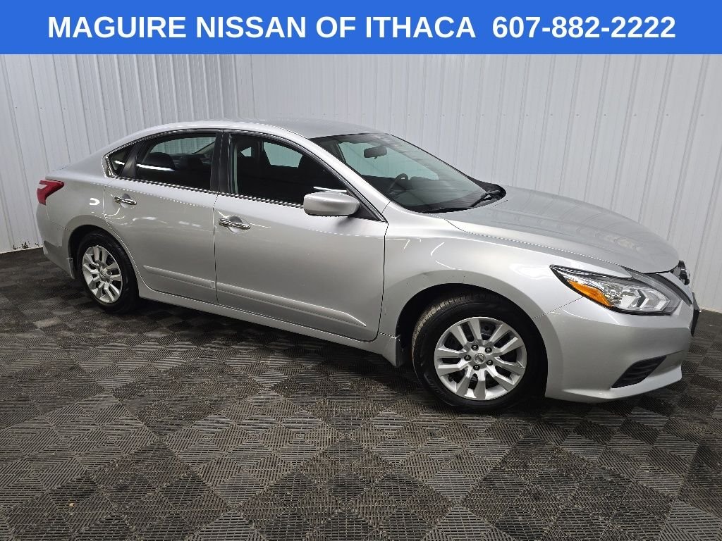 Used 2016 Silver Nissan 2.5 S image 1