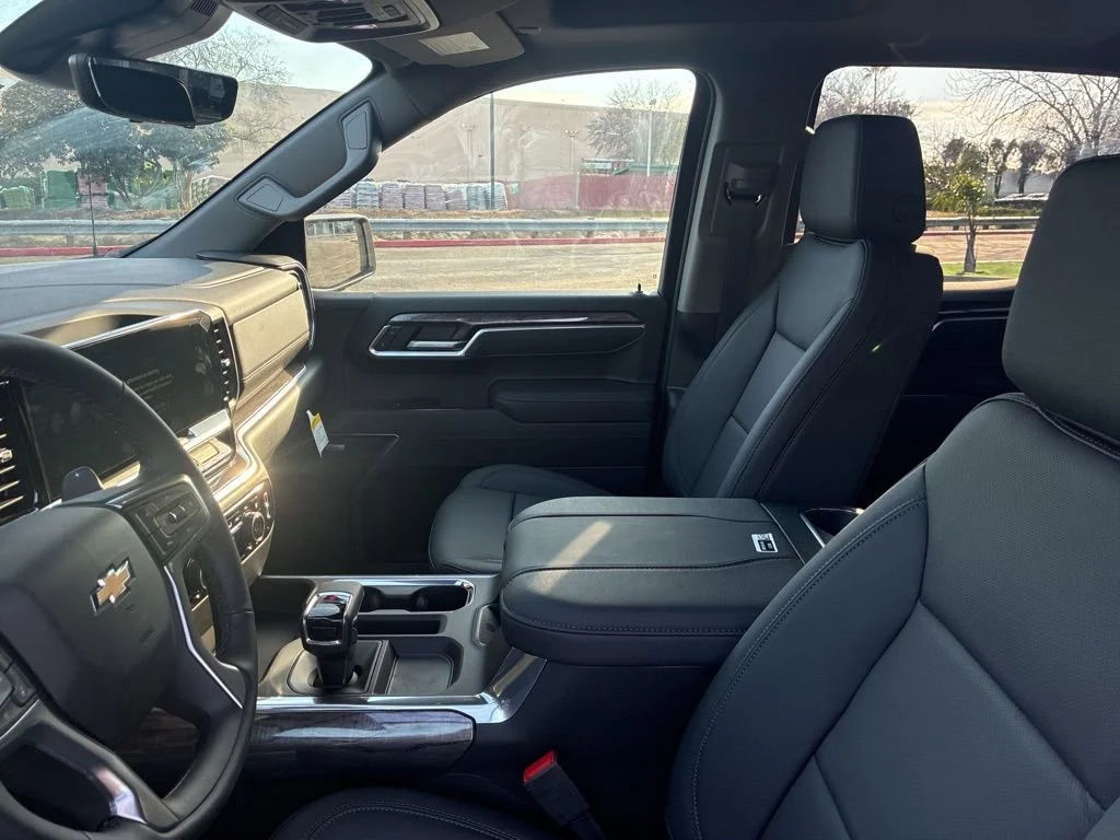 2026 Chevrolet Silverado 1500 LTZ - Photo 16