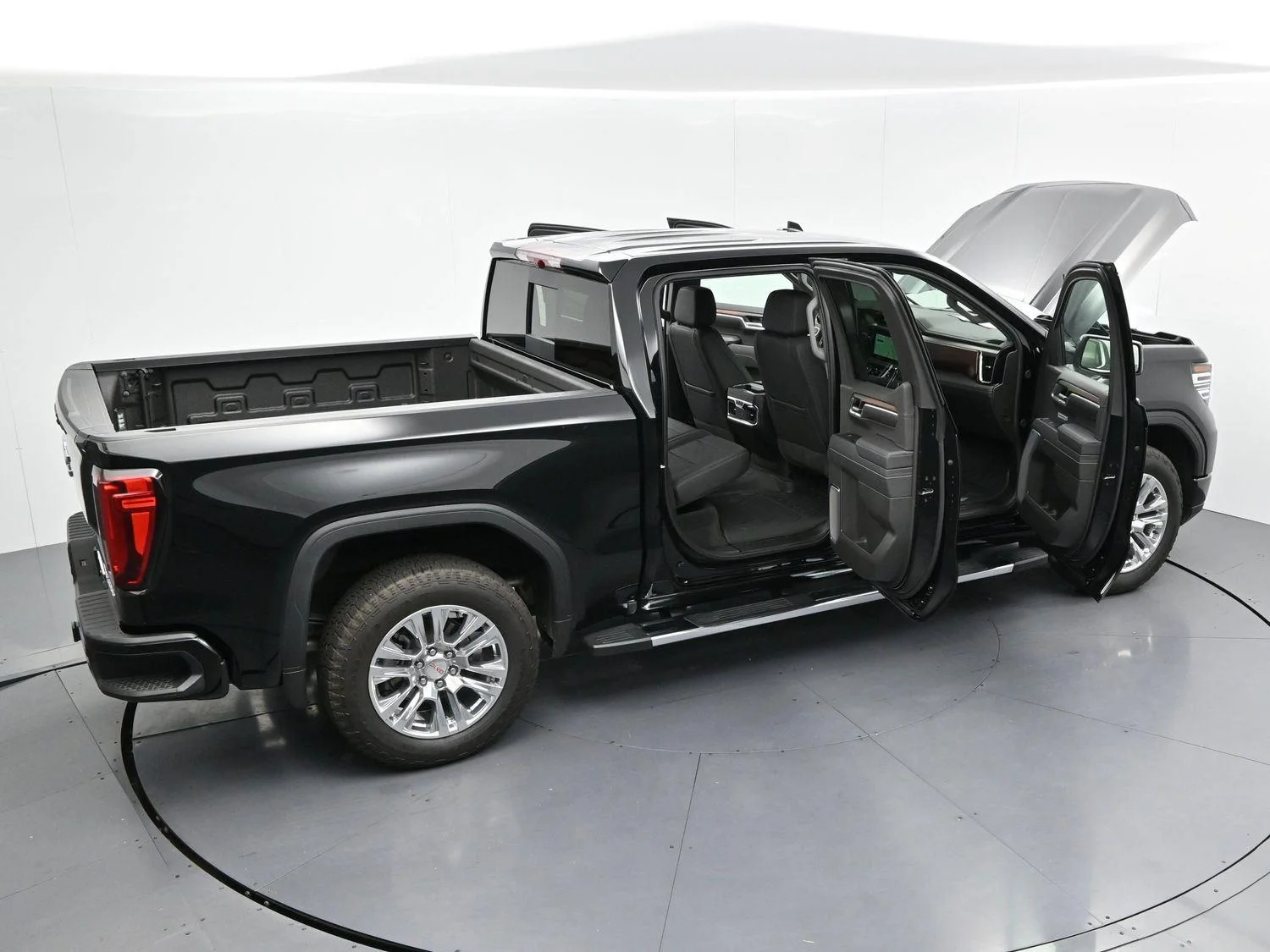 Used 2025 Onyx Black GMC Denali image 45