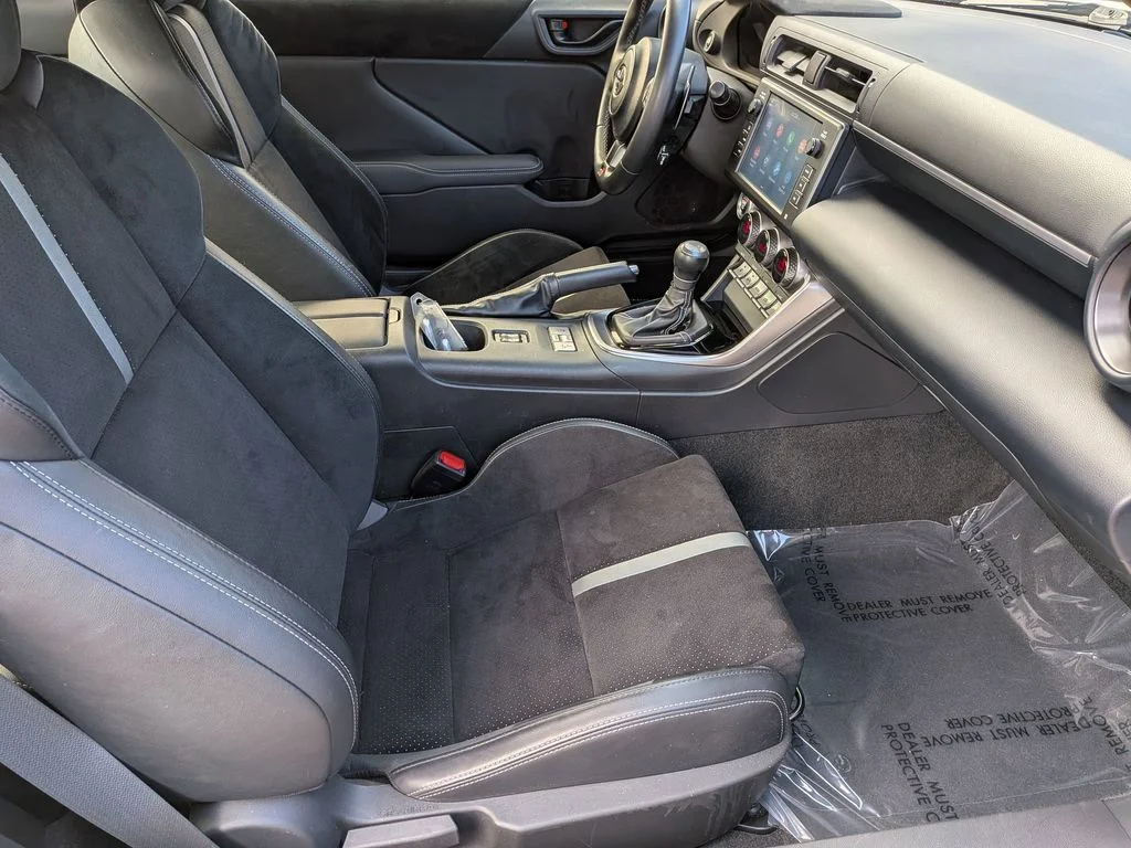Used 2023  Toyota Premium image 30