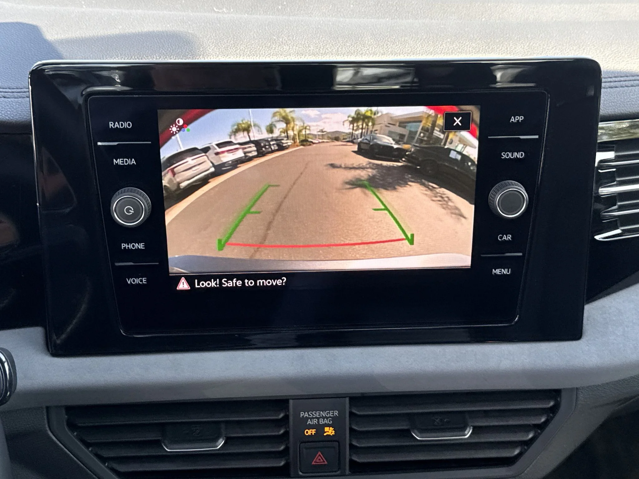 Certified Used 2025 Platinum Gray Metallic Volkswagen SE image 22