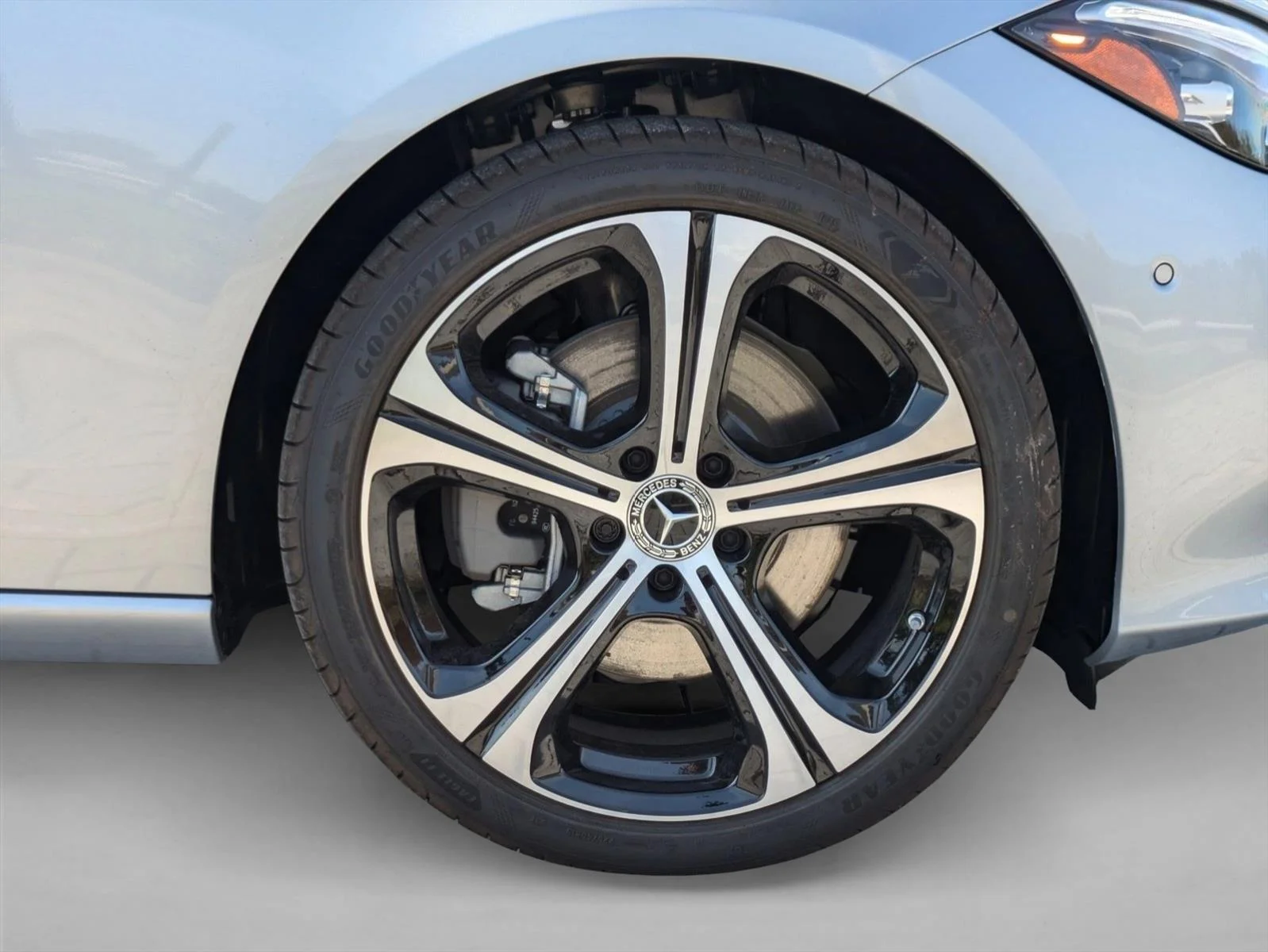 Used 2026 Cirrus Silver Metallic Mercedes-Benz C 300 image 9