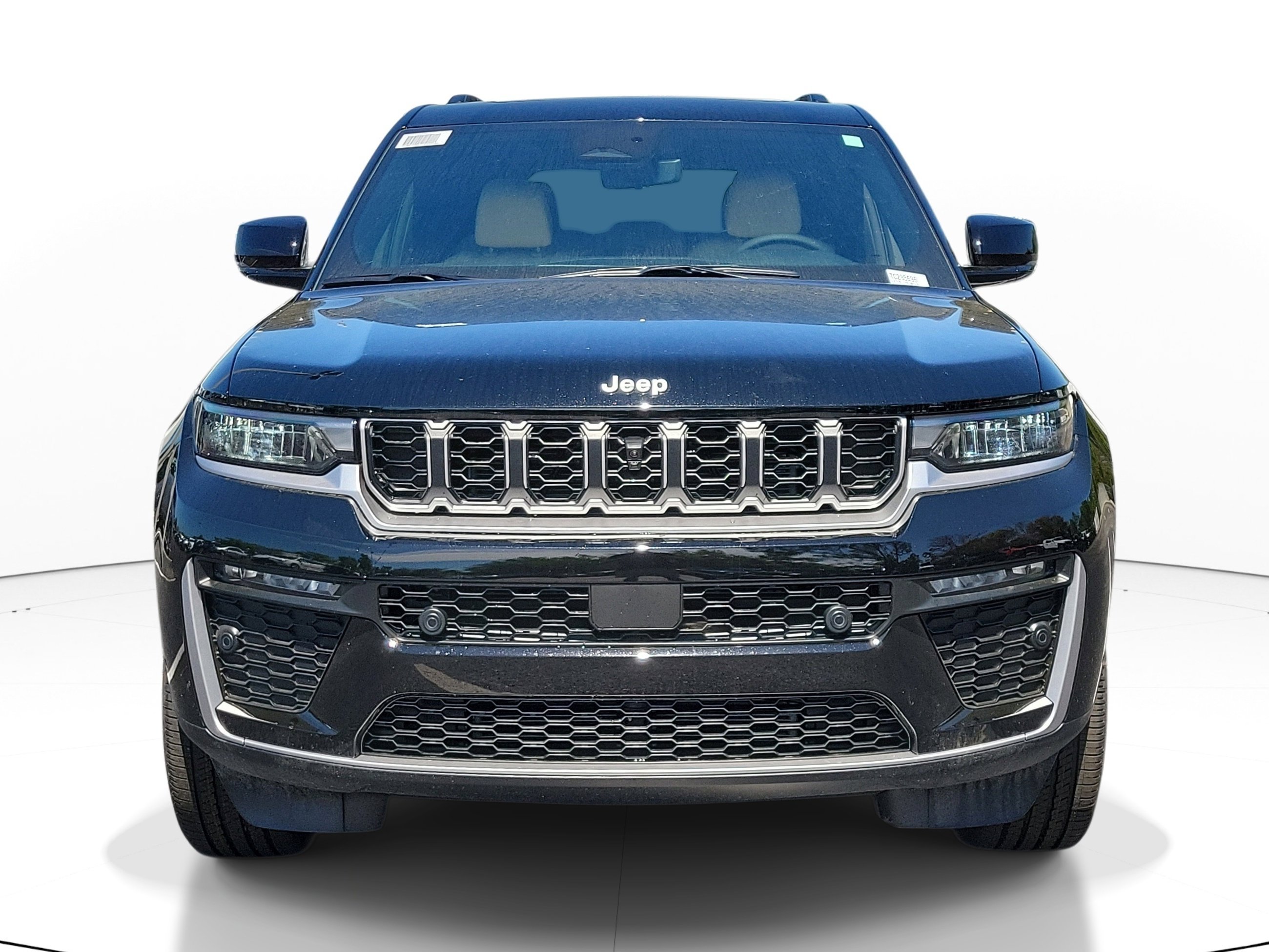 New 2026 Diamond Black Crystal Pearl-Coat Exterior Paint Jeep Limited image 2