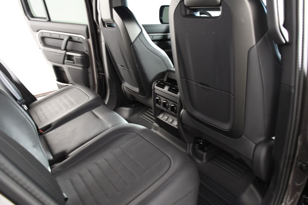 Used 2025 Charente Grey Metallic Land Rover OCTA image 22