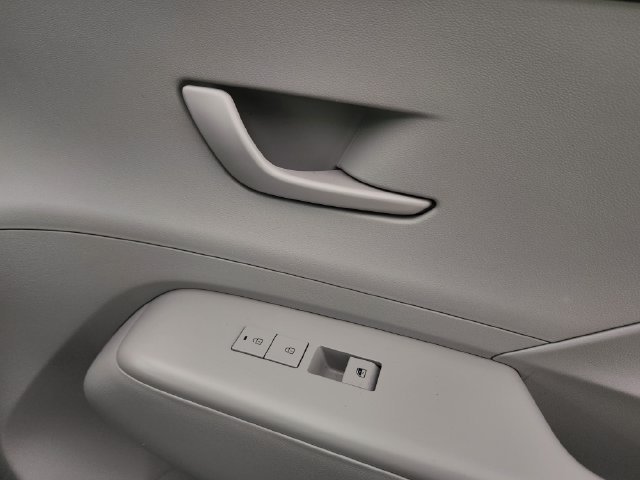 2024 Hyundai Kona SEL - Photo 13