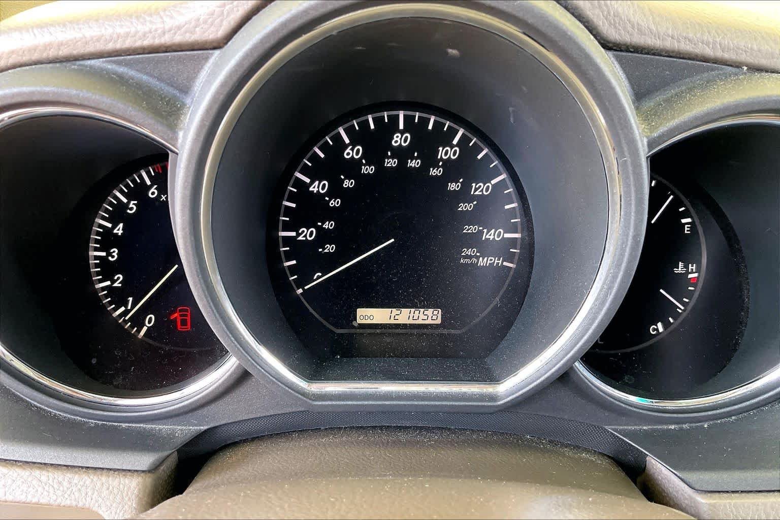 Used 2008 Desert Sage Metallic Lexus  image 22