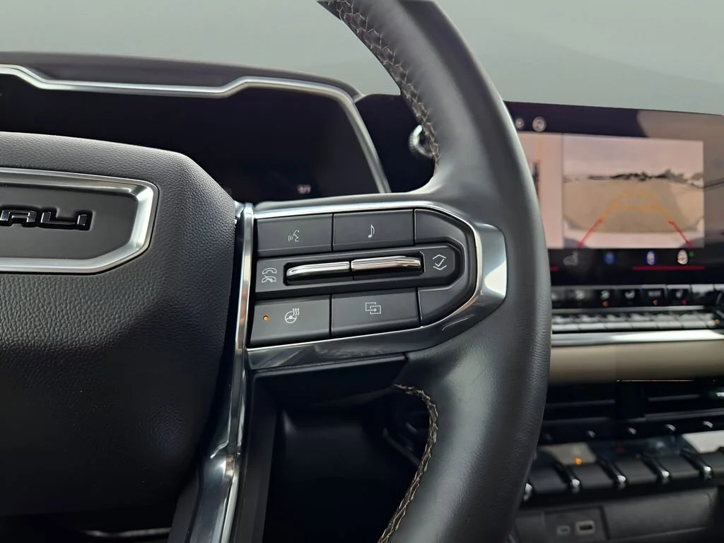 Used 2024 Onyx Black GMC Denali image 8