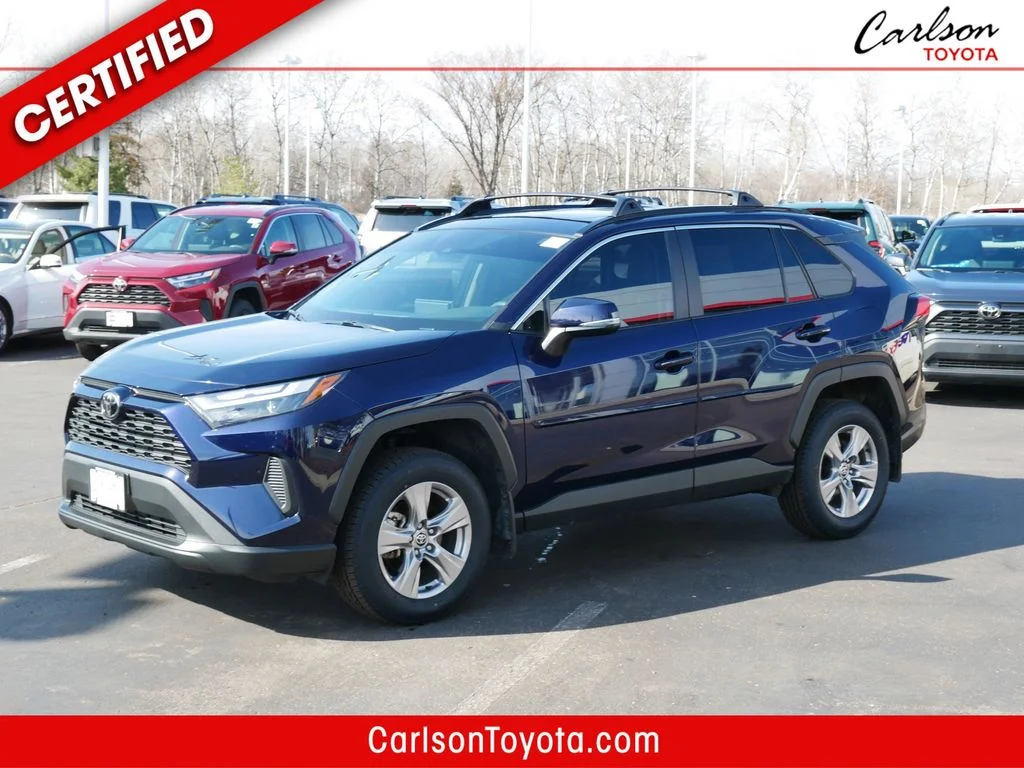 2025 Toyota RAV4 XLE AWD's photo