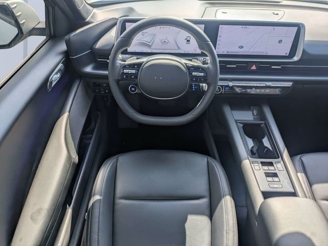 Used 2023 Gold Hyundai SEL image 15