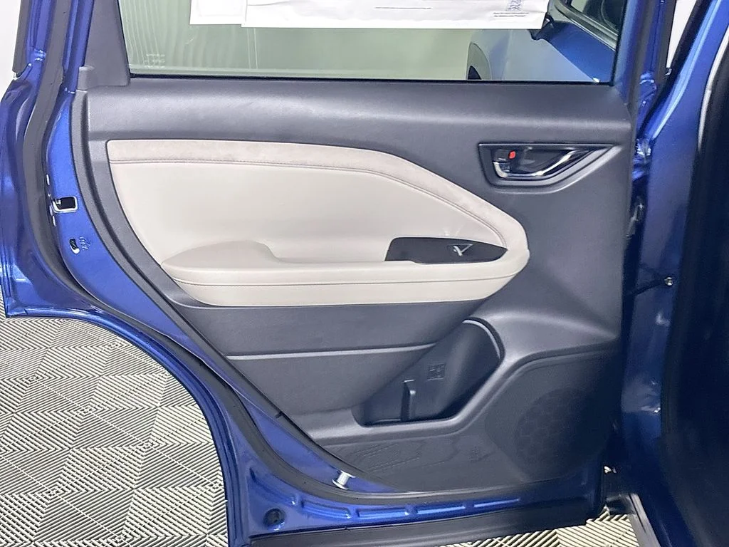 New 2026 DAYBREAK BLUE PEARL Subaru Limited image 20