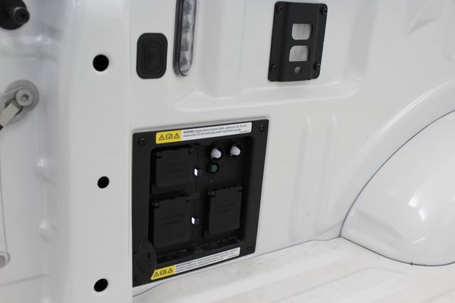 New 2026 Star White Metallic Tri-Coat Ford Platinum® image 11