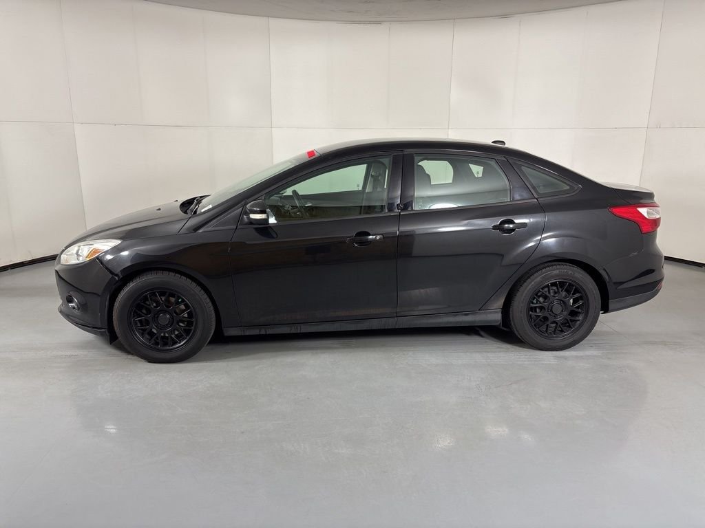 Used 2014 Black Ford SE image 5