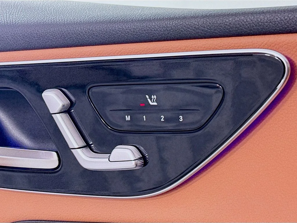 New 2026 Polar White Mercedes-Benz GLC 300 image 20