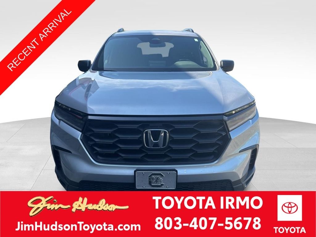 2025 Honda Pilot Sport 2WD's photo