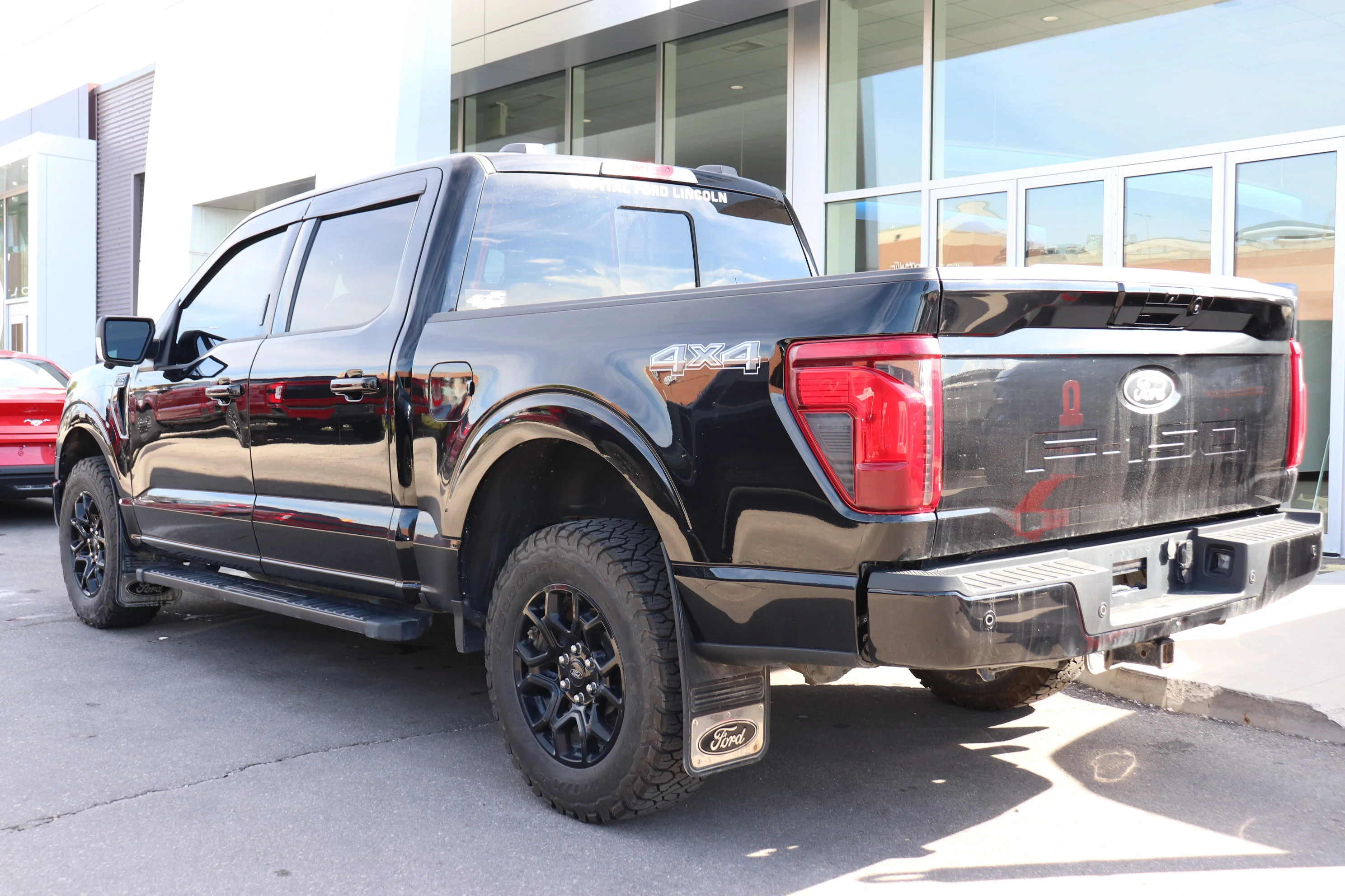 Used 2024  Ford XLT 4WD SuperCrew 5.5