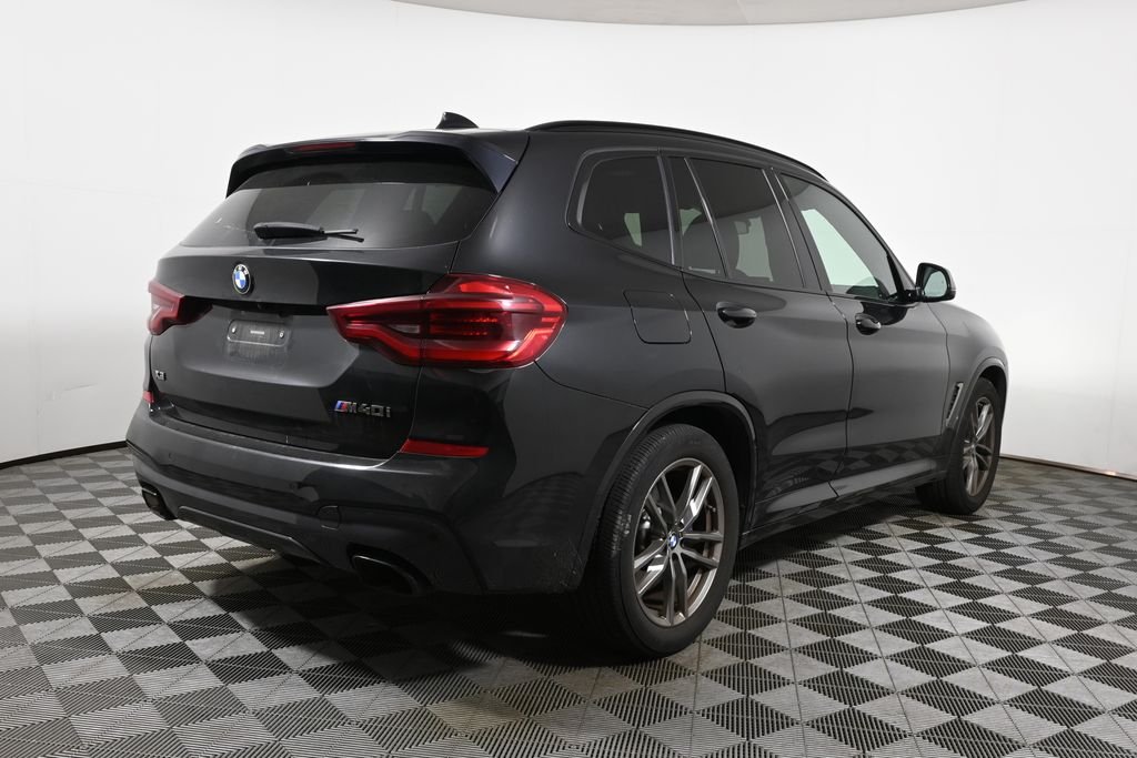 Used 2019 Black Sapphire Metallic BMW M40i image 11