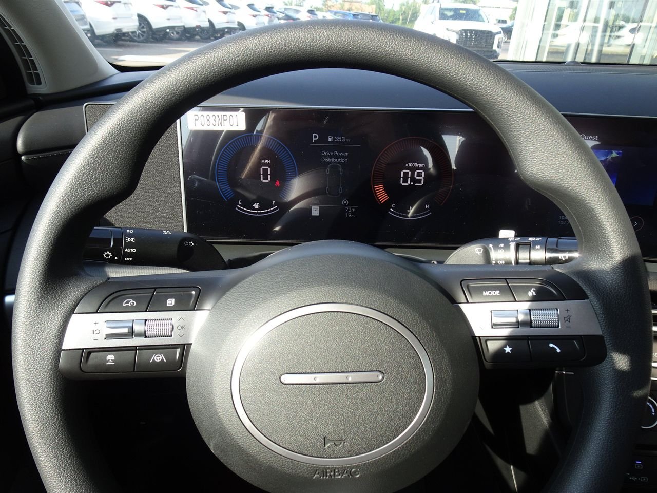 2025 Hyundai Tucson SE - Photo 18