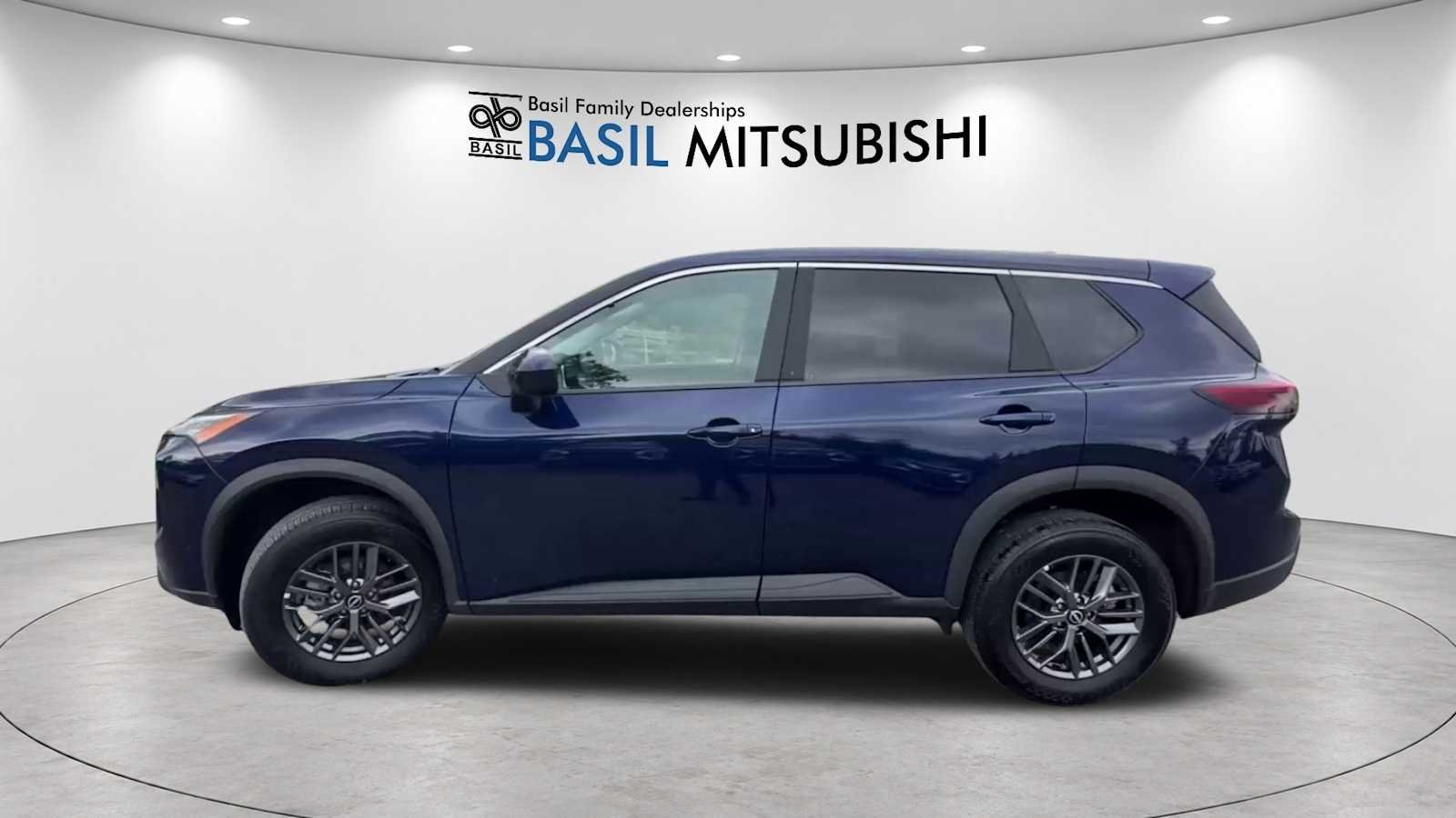 Used 2026 Deep Ocean Blue Pearl Nissan SV image 4