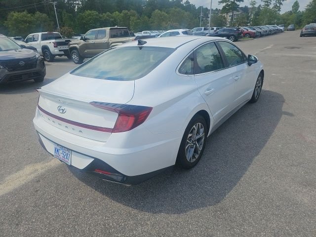Certified Used 2023 White Hyundai SEL image 18