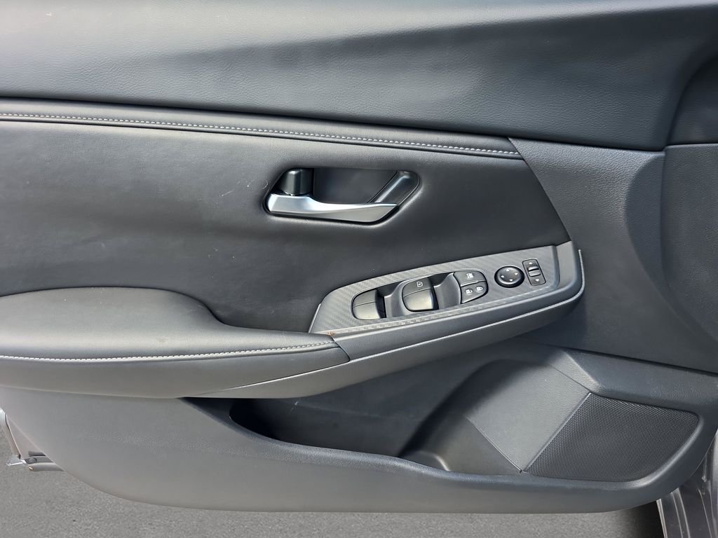Used 2025 Gun Metallic Nissan SV image 23