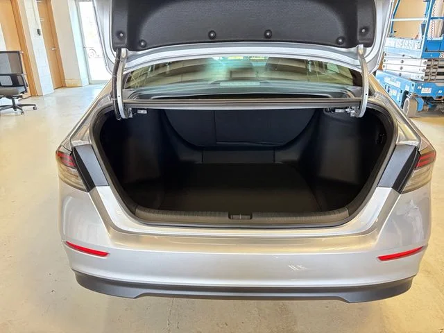 New 2026 Silver Honda SE image 18