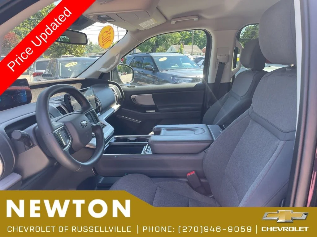Used 2025 Black Ford Active image 4