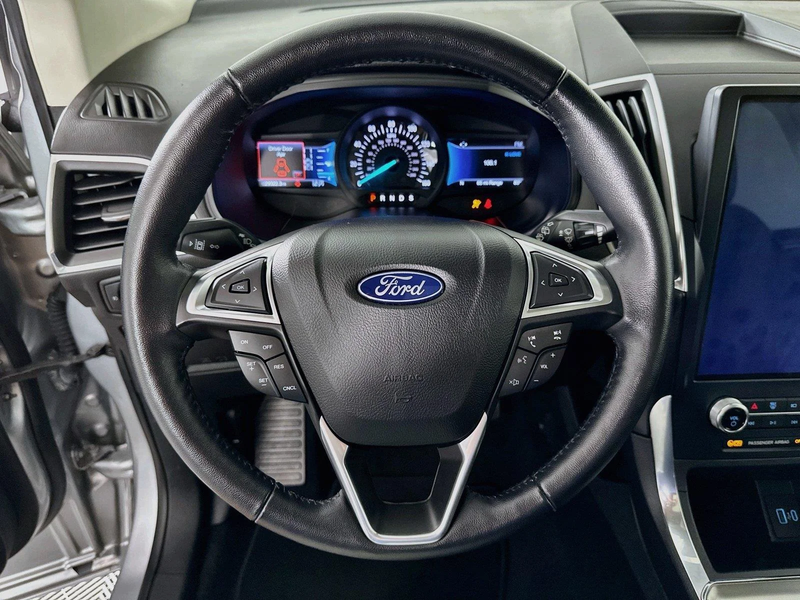 Used 2023 Iconic Silver Metallic Ford Titanium image 19