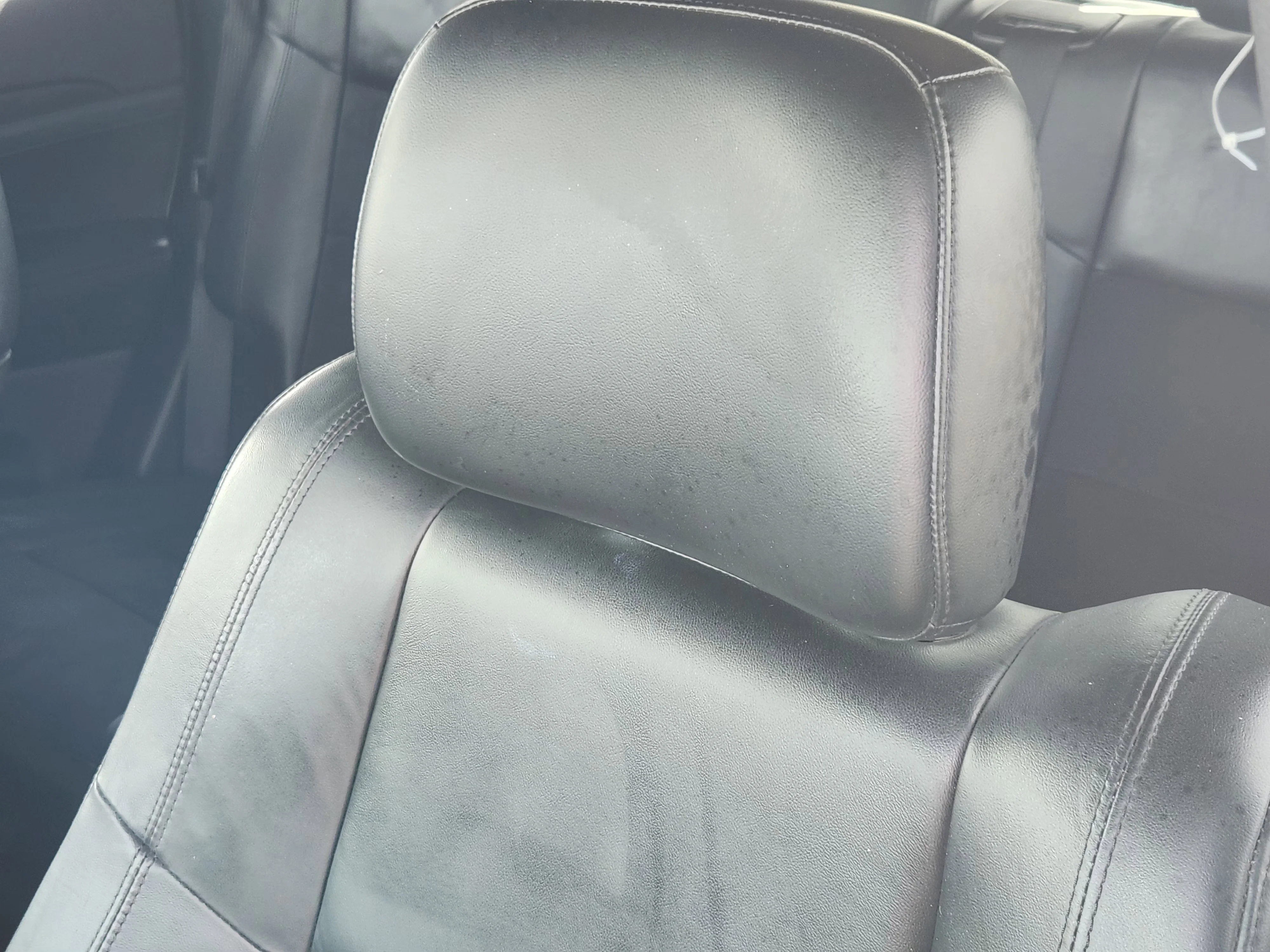 Used 2018 Granite Crystal Metallic Clearcoat Jeep Altitude image 14