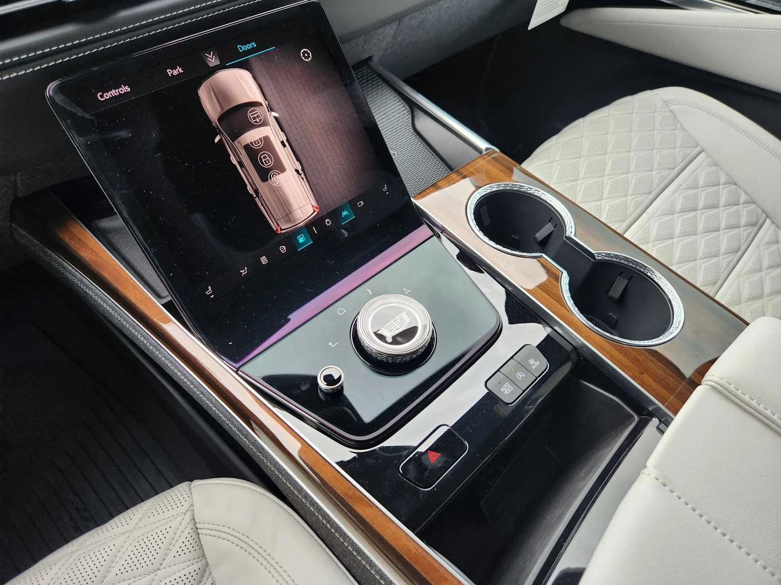 2026 Cadillac Escalade Platinum Sport - Photo 14