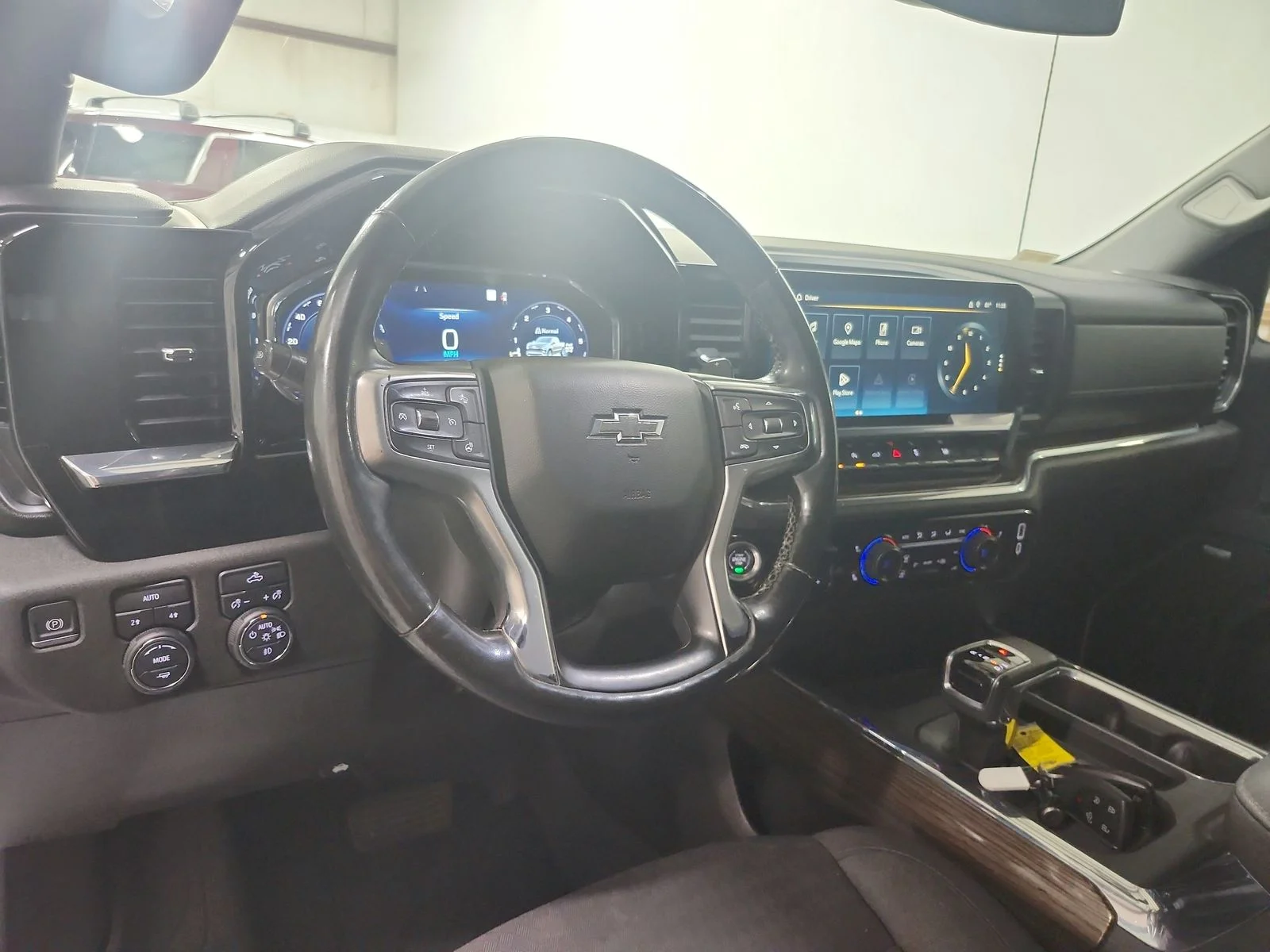 Used 2023 White Chevrolet RST image 18